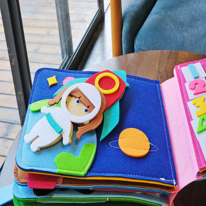 Adventure Book™ | Abwaschbares Montessori 3D Story Busy Board